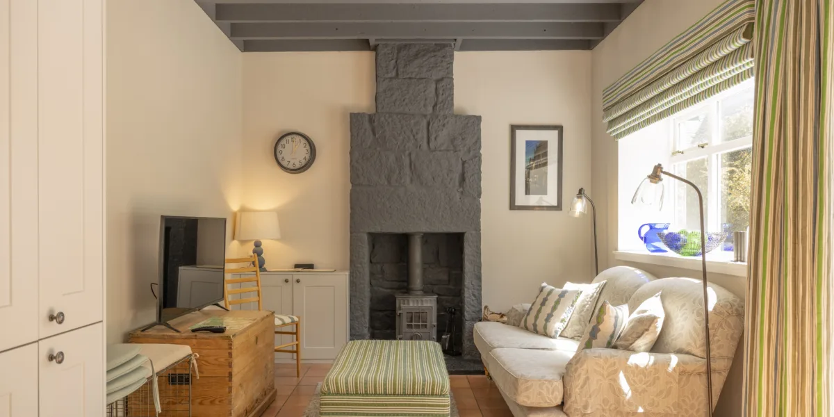 GTW25 Cottages Rowan Graham Niven