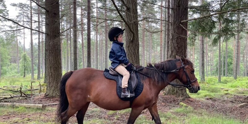 Ride through the heart of the Glen.
