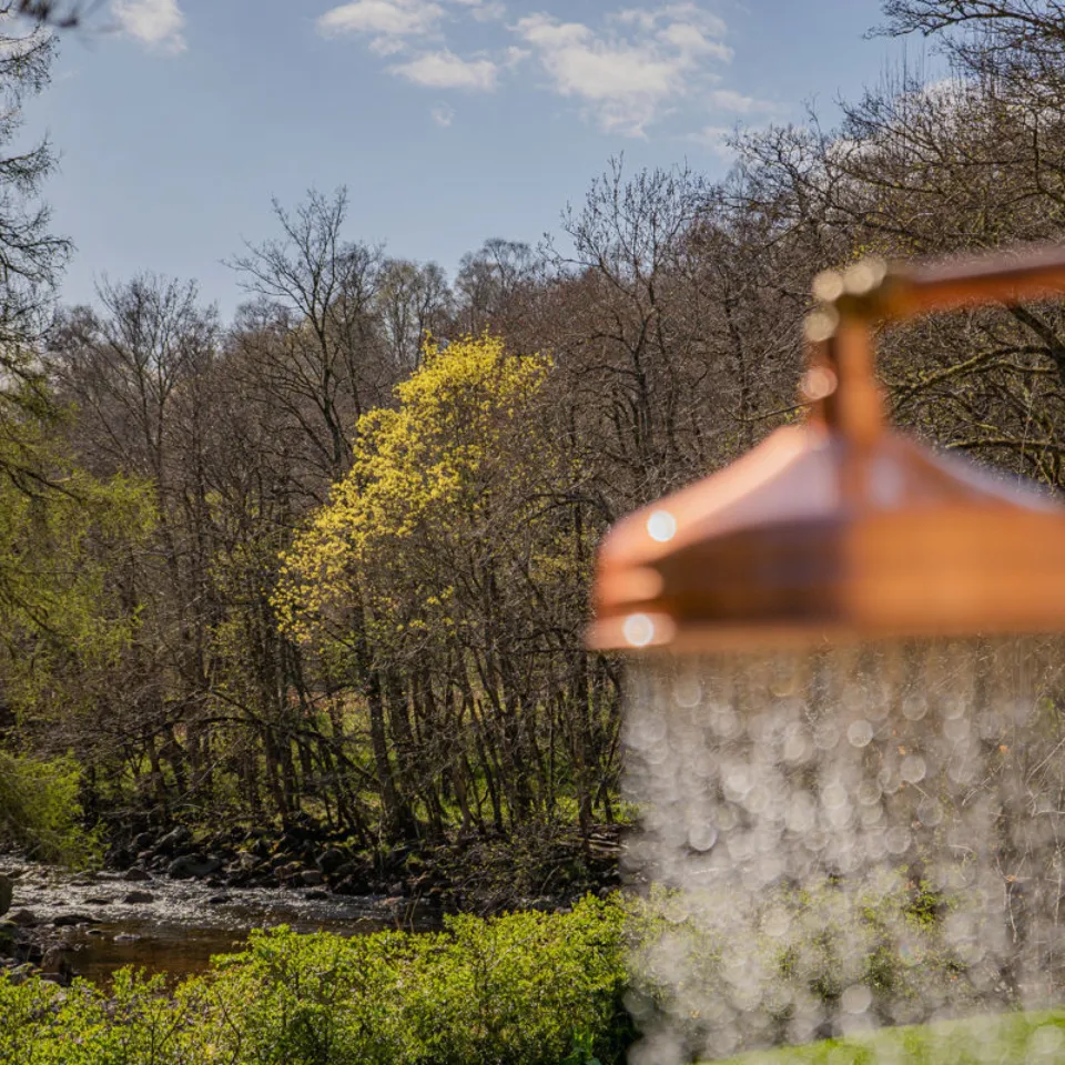 GTW25 Tower O Ess shower2