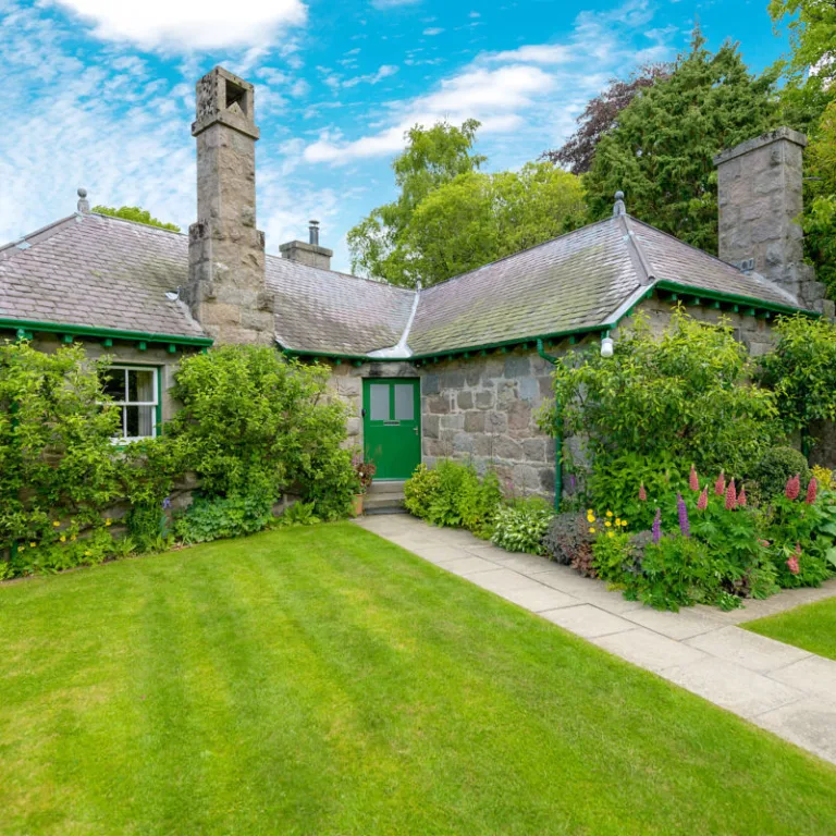 GTW25 Wildlife Pages Garden Cottage