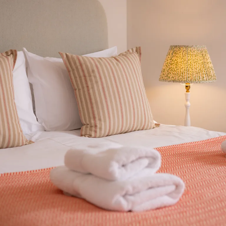 GTW25 Joiners Cottage Bedroom